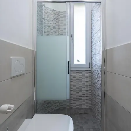 Bologna Accommodation Hospital- Self Checkin - H24
