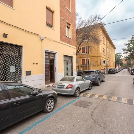 Bologna Accommodation Hospital- Self Checkin - H24