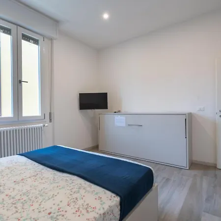 Bologna Accommodation Hospital- Self Checkin - H24 Apartment Bologna
