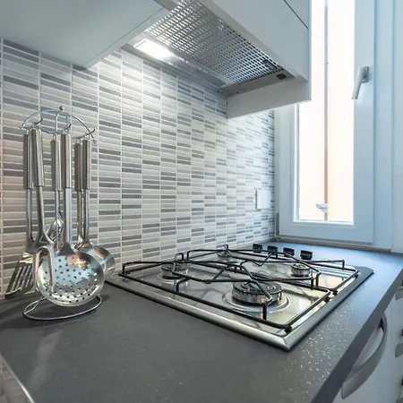 Apartamento Bologna Accommodation Hospital- Self Checkin - H24 *